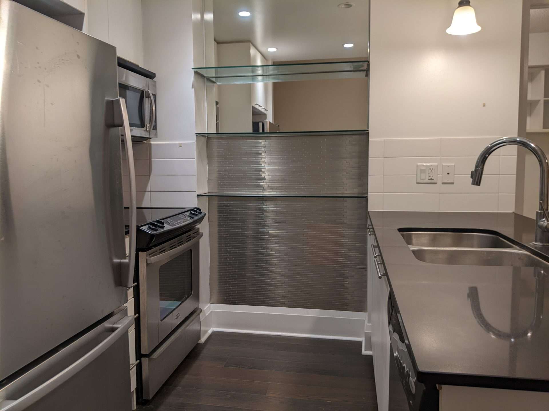 100 Harrison Gardens Blvd Toronto North York - Kitchen