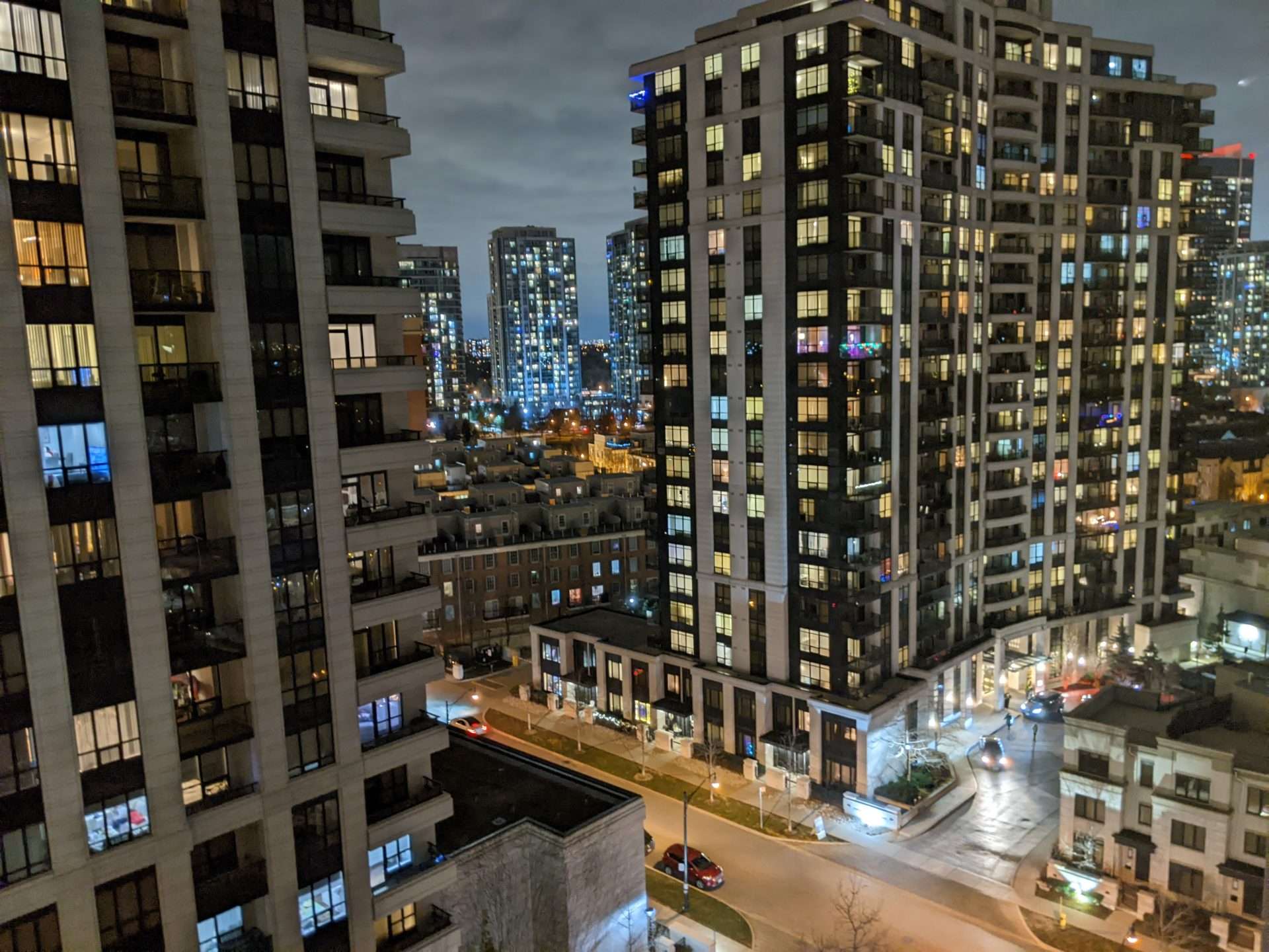 100 Harrison Gardens Blvd Toronto North York - Views