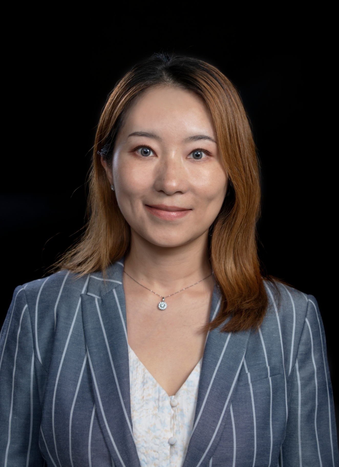 Cathy Dou, Broker of Record